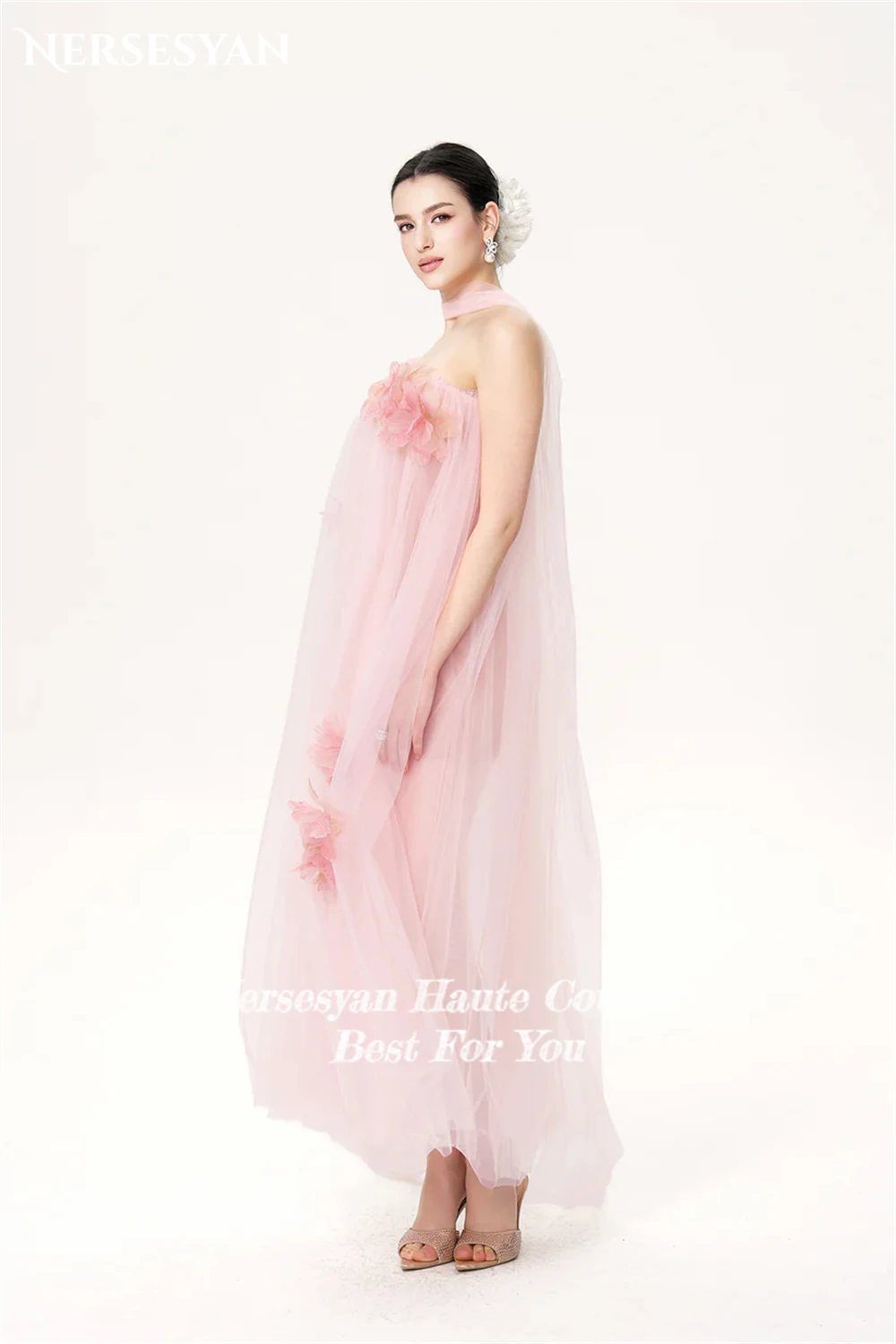 Eleganckie, różowe sukienki na studniówkę Nersesyan, z odkrytymi ramionami, bez pleców, sukienki na powrót do domu, bez rękawów, suknie na studniówkę, szyte na miarę.