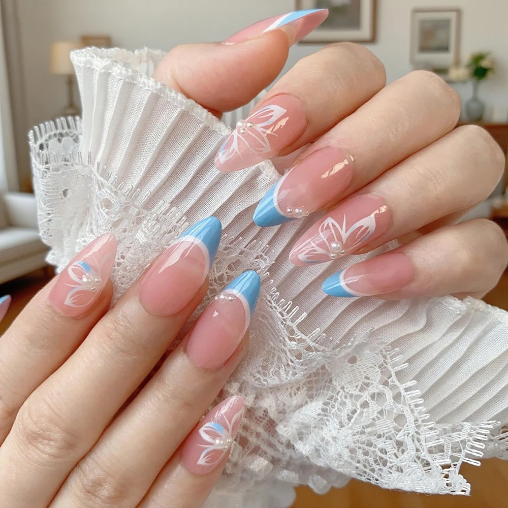 24Pcs French Blue Edge White Flower Press On Nails with 3D Pearls Short Almond Fake Nails Fashion Women Wearable False Fingertip