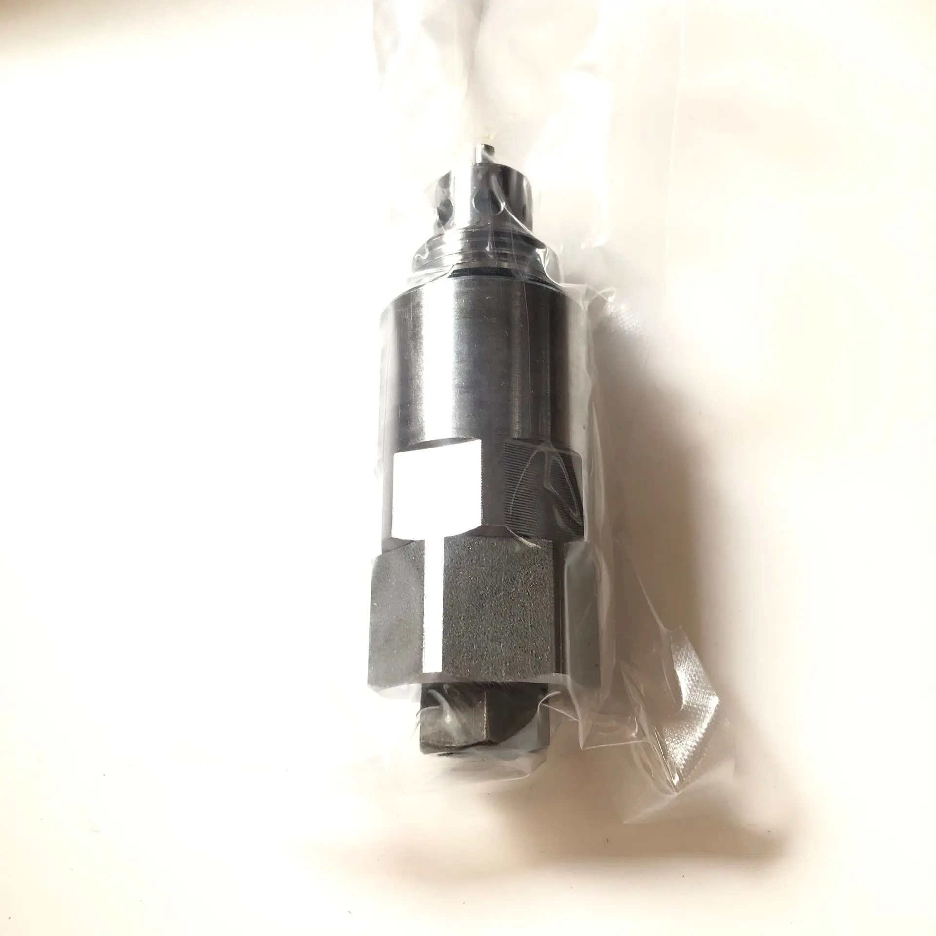 4358914 4448675 420-00258 C011B-40377 Relief Valve For DH300 DX300 S300LC-5 EX200-5 ZAX200 DH220