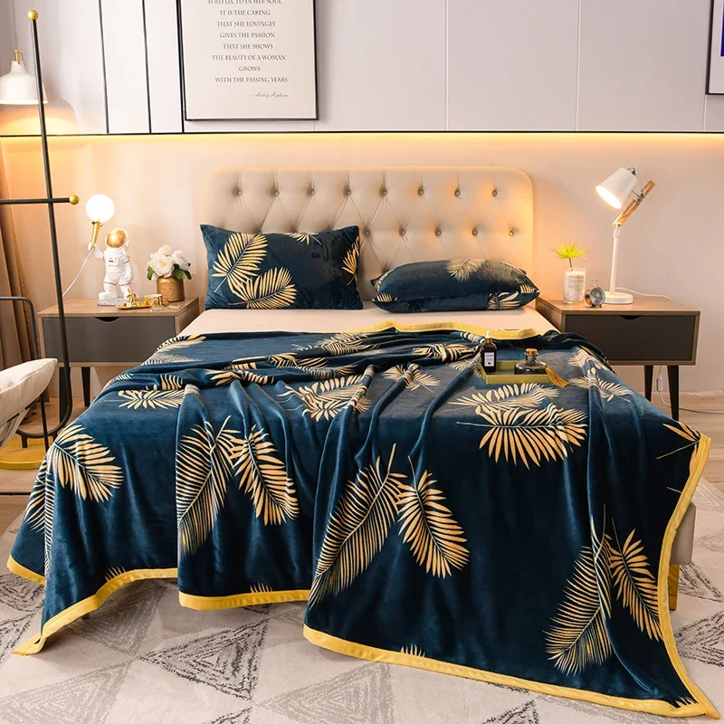 Lightweight Soft Flannel Blanket with Leaf Print Warm Plush Bedspread Milk Velvet Throw Blankets for Sofa Bed Home Bedding Cover