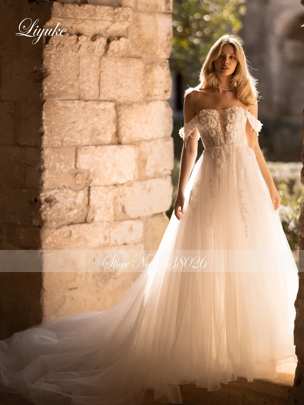 Liyuke Custom Made Enchanting A-line Tulle Wedding Dress Shimmering Floral Lace Elegance Off Shoulder Sleeves Bridal Gowns