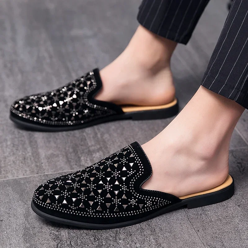 Summer Fashion Leather Slipers Mens Outdoor Flat Glossy Shoes High Quality Sandals Slip-On Casual Party Shoes Mens 2024