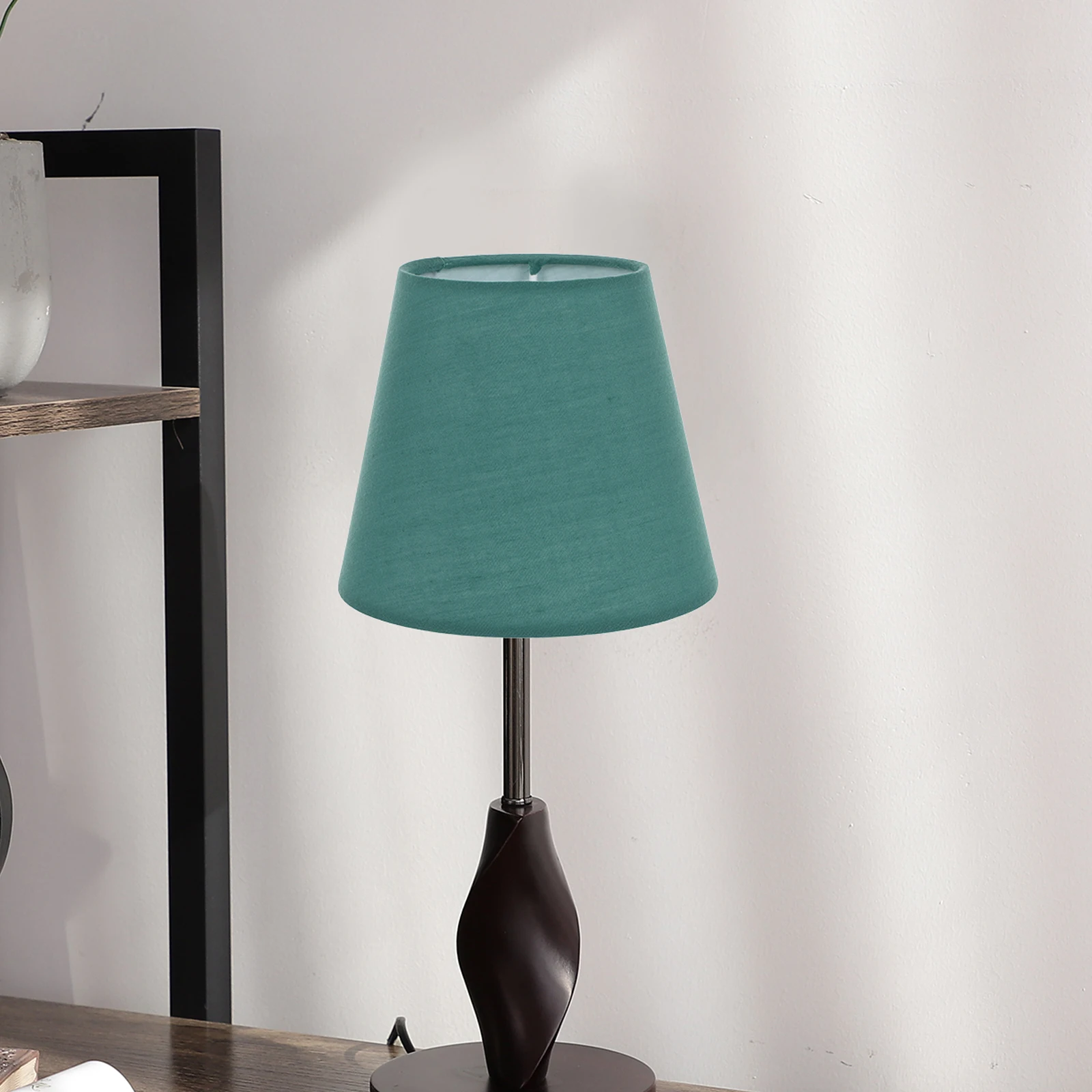 

Handmade Cloth Lampshade for Table Lamp Vintage Stick Light Soft Shade No Dazzle Effect Home Living Room Decorative Cover