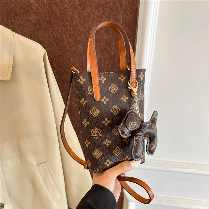

2025 Retro Shoulder Bag, Cute Crossbody Purse for Girls, Compact Handheld Phone Bag with Girlish Charm