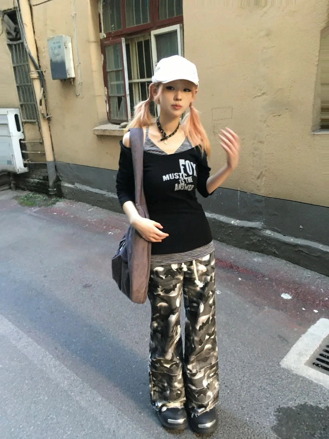 Karrram Japanisches Y2k Fake Zweiteiliges Top Trashy 2000er Schulterfreies T-Shirt Vintage Harajuku Buchstabendruck Streetwear Amerikanische 90er – Detail 8