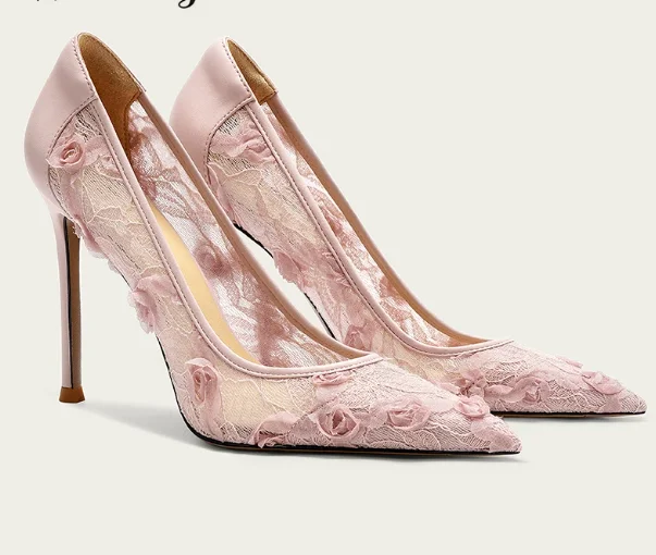 New pointed, slim heeled shoes for women, light pink lace flowers, shallow mouth matching skirt, party fashion single shoes