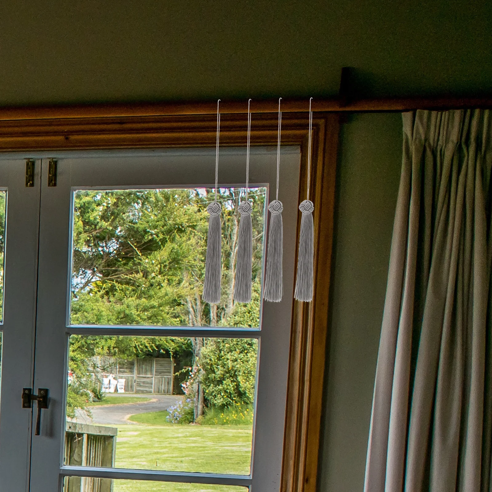 

10Pcs Hanging Tassels Decorative Craft Supplies for DIY Keychains Bookmarks Bag Charms Pendant Ornament Home Xmas Decorations