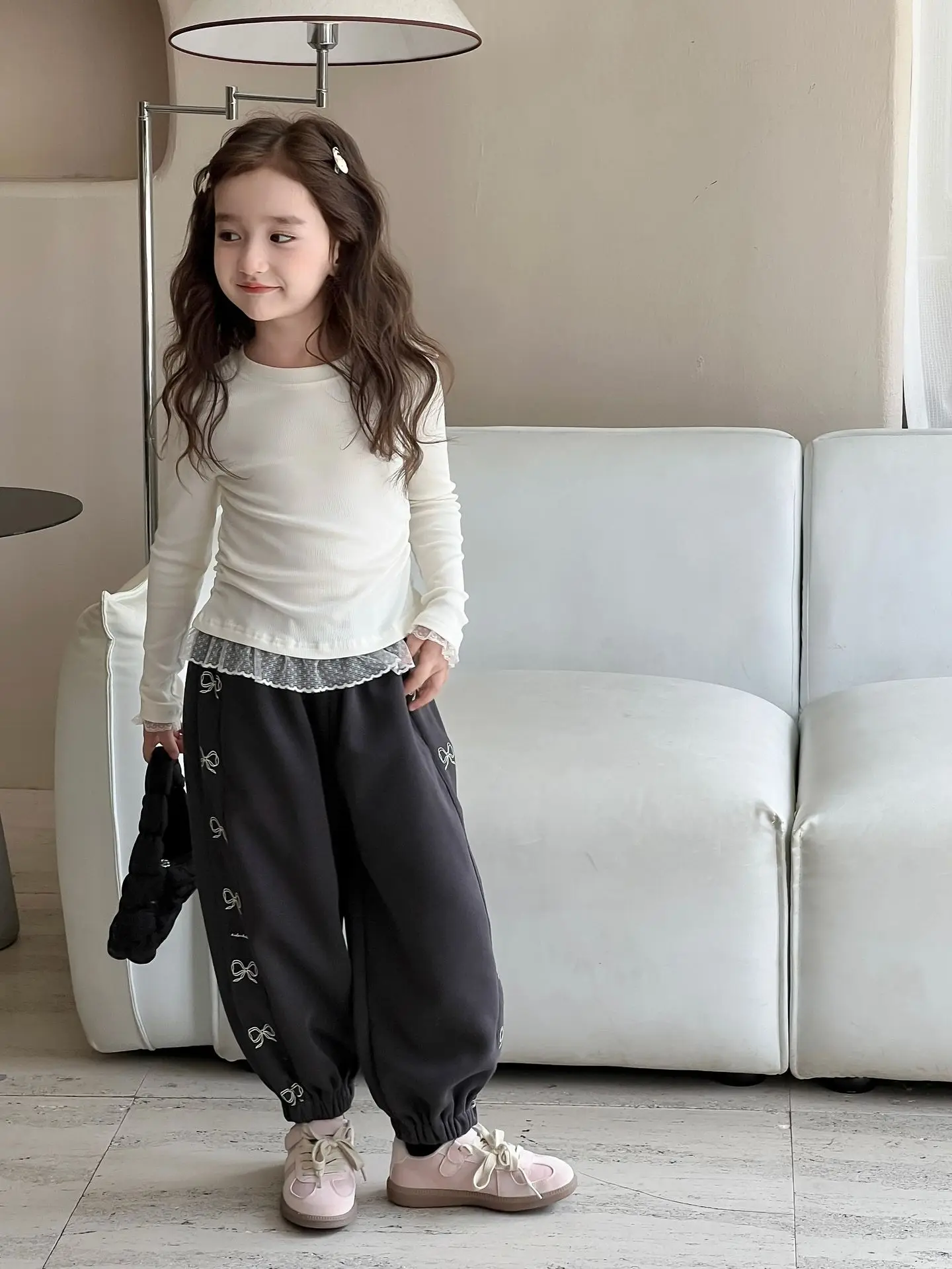 Camiseta de encaje para niñas, Top ajustado para niñas, suéter de punto versátil y elegante de alta elasticidad, otoño 2024