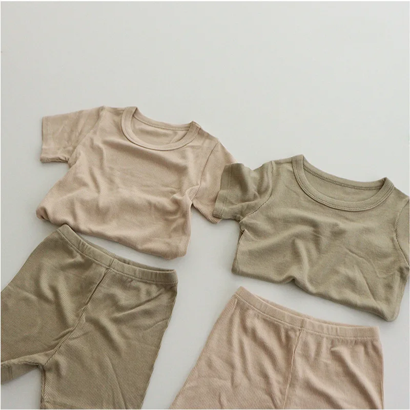 Conjunto de pijamas peekaboo versión coreana para niños, ropa de aire acondicionado para bebés, ropa de verano para bebés y niños pequeños