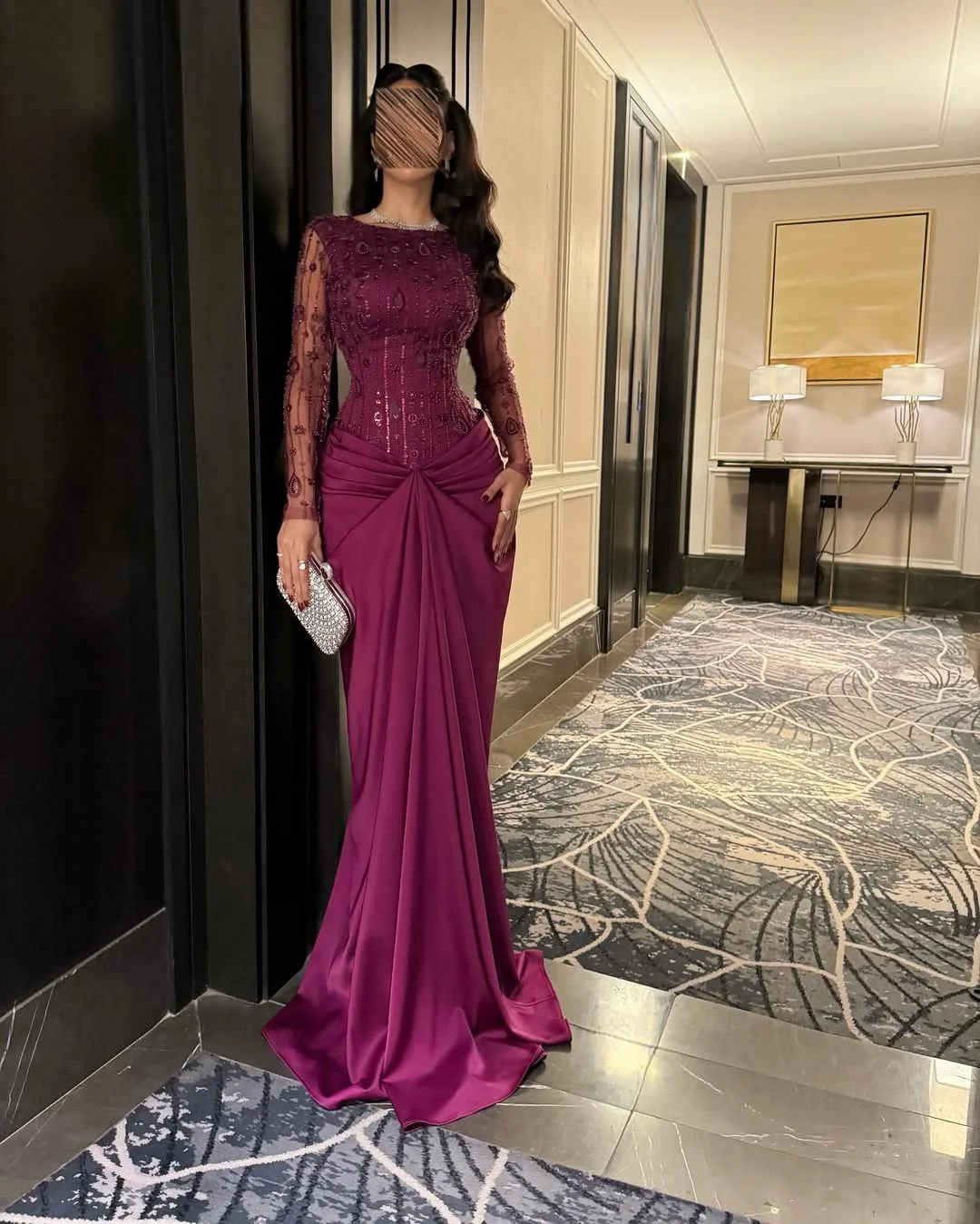 Lila Pailletten-Abschlussballkleid, perlenbesetzte Meerjungfrau-Abendkleider mit langen Ärmeln, فسات Adri • Na__ Geburtstagskleid, individuell gestaltet