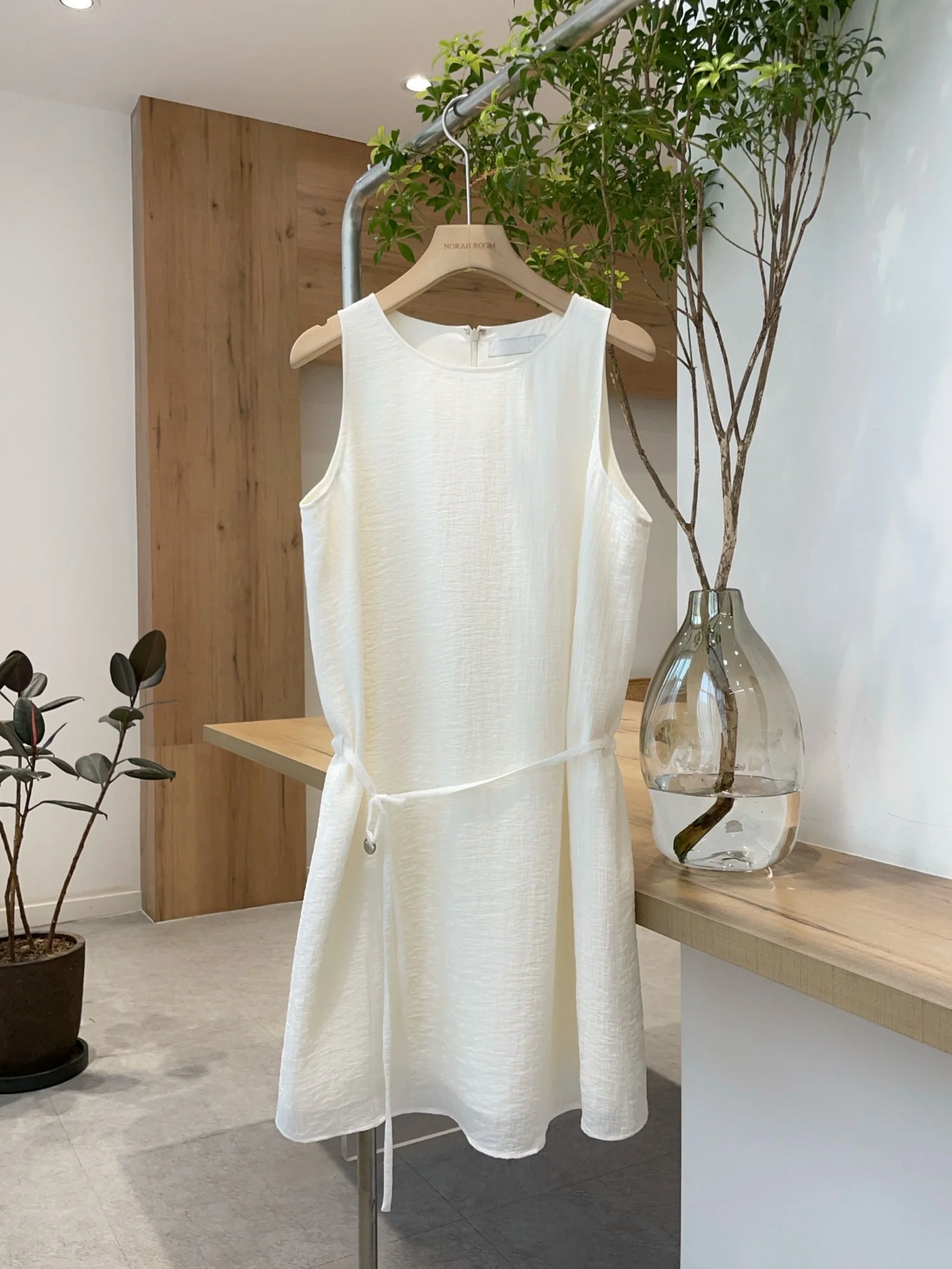 Nuo Xiaola Authentic Summer 2025  Brand Svel Belted Chiffon Dr Thin A-Line Skirt Sle round Ne Casual Wear