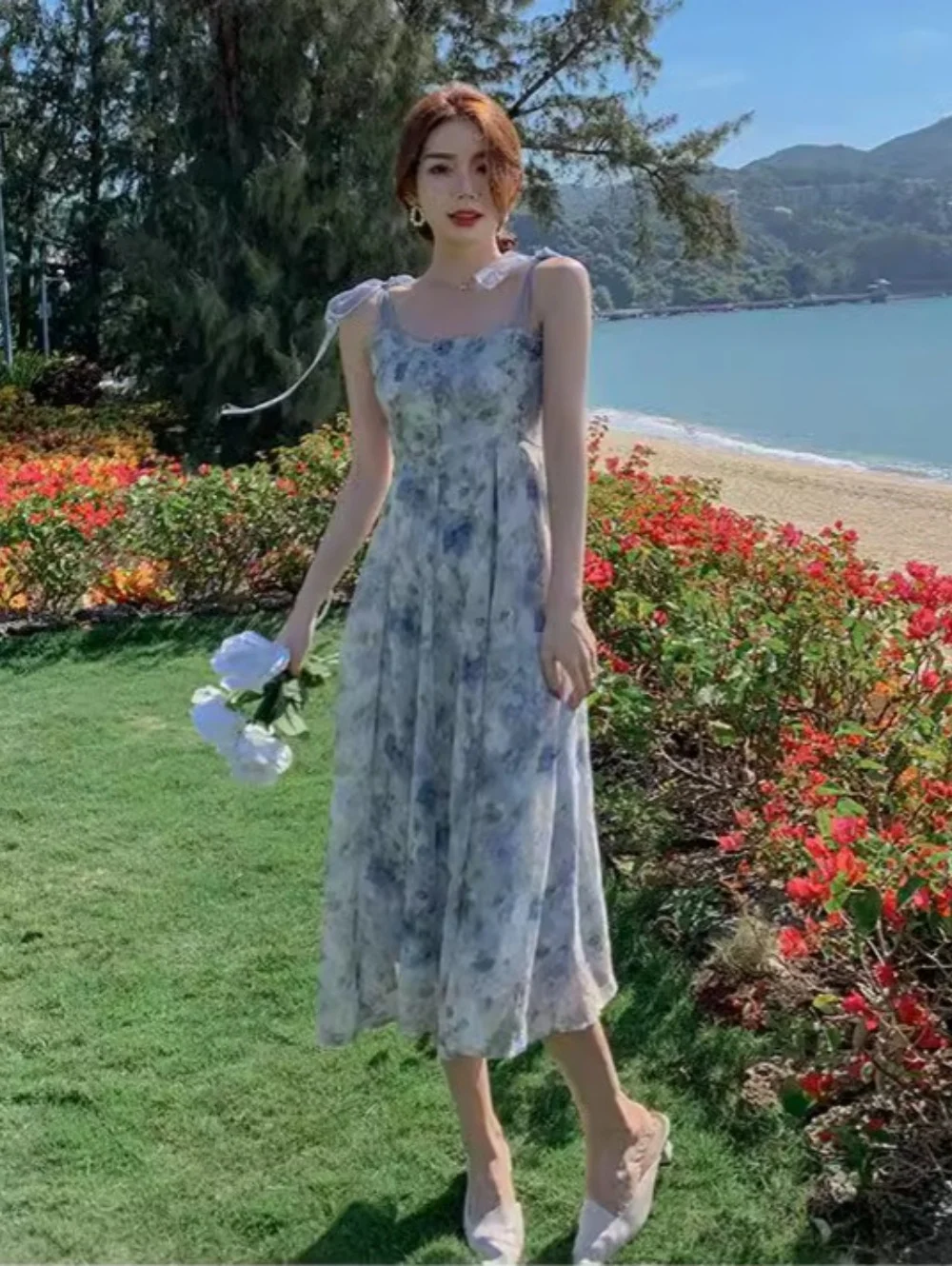 

Women's Summer Floral Spaghetti Straps Dress Square Neck Sleeveless Chic Dress Boho Beach Long Dresses