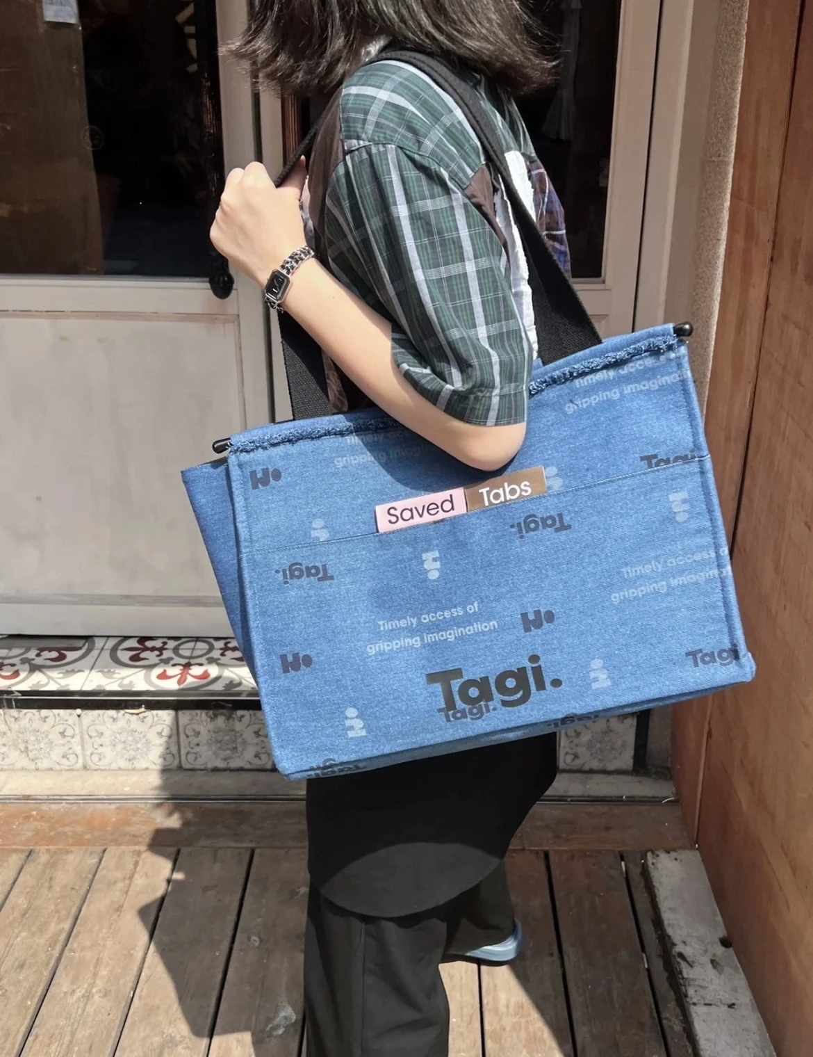 

Tagi New Autumn Winter Canvas Tote Bag Large Capaci Commuter Single oulder Bag Denim Material Storage Labels Handbag