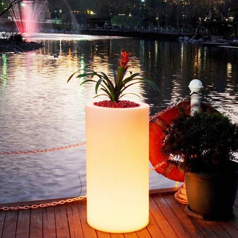 Modern PE Plastic Led 16Color Flower Pots Garden Planters Rechargeable Lithium Battery Plastic Pots For Plants Floor Garden