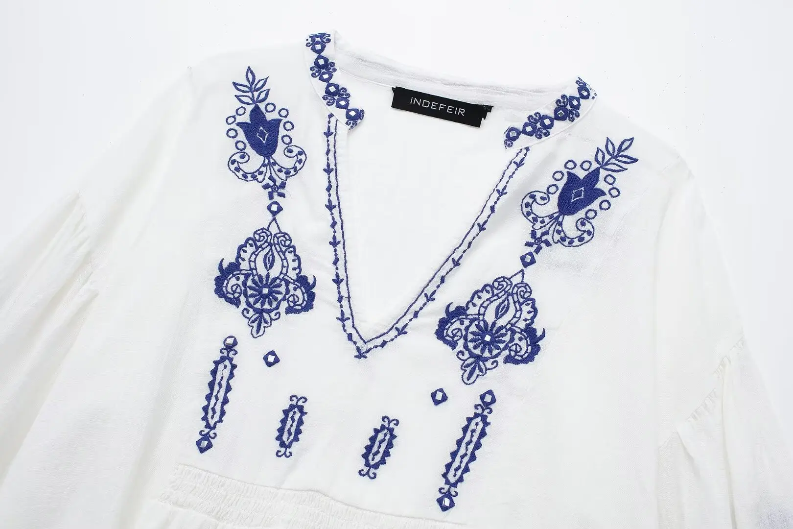 TRAFZA Vintage Embroidery Loose Cotton Shirts Women V Neck Long Sleeve Blouses Fashion 2024 Summer Elegant Boho Female Tops