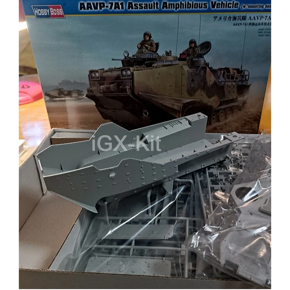 

Hobbyboss 82413 1:35 AAVP7A1 AAVP-7A1 Assault Amphibian Vehicle W/ Mounting Bosses Plastic Model Assembly Kit Hobby Craft Toy