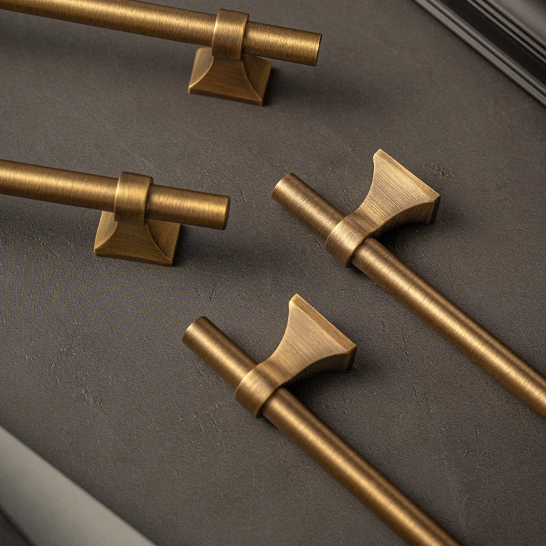 Antique brass drawer handle and T knob — supplier illustration 8