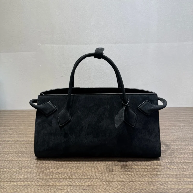 

Women's new horizontal tote small unique practical commuting outfit with high silk smooth velvet leather handbag