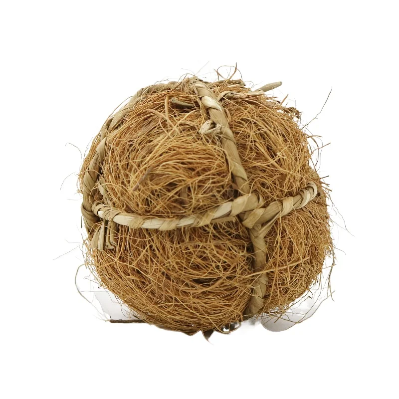 

*Chewing on natural shredded coconut balls Training tools Puzzle bird toys