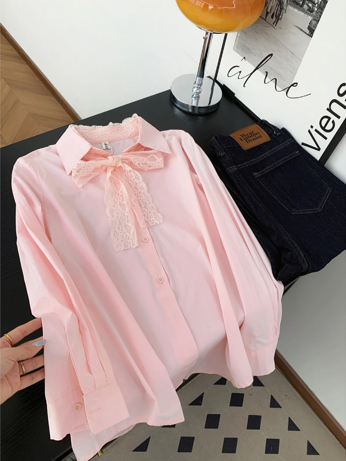 Camisa de Mujer con Cuello de Encaje y Lazo, Manga Larga, Estilo Dulce, Nueva Colección de Primavera, Tela Suave, Producción China