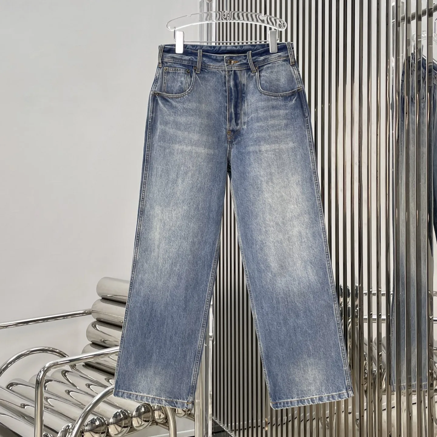 2026 New Style Women's Minimalist Light Blue Washed Belted Back Waist Cinch Tapered-Leg Jeans(Regular / Long Length)