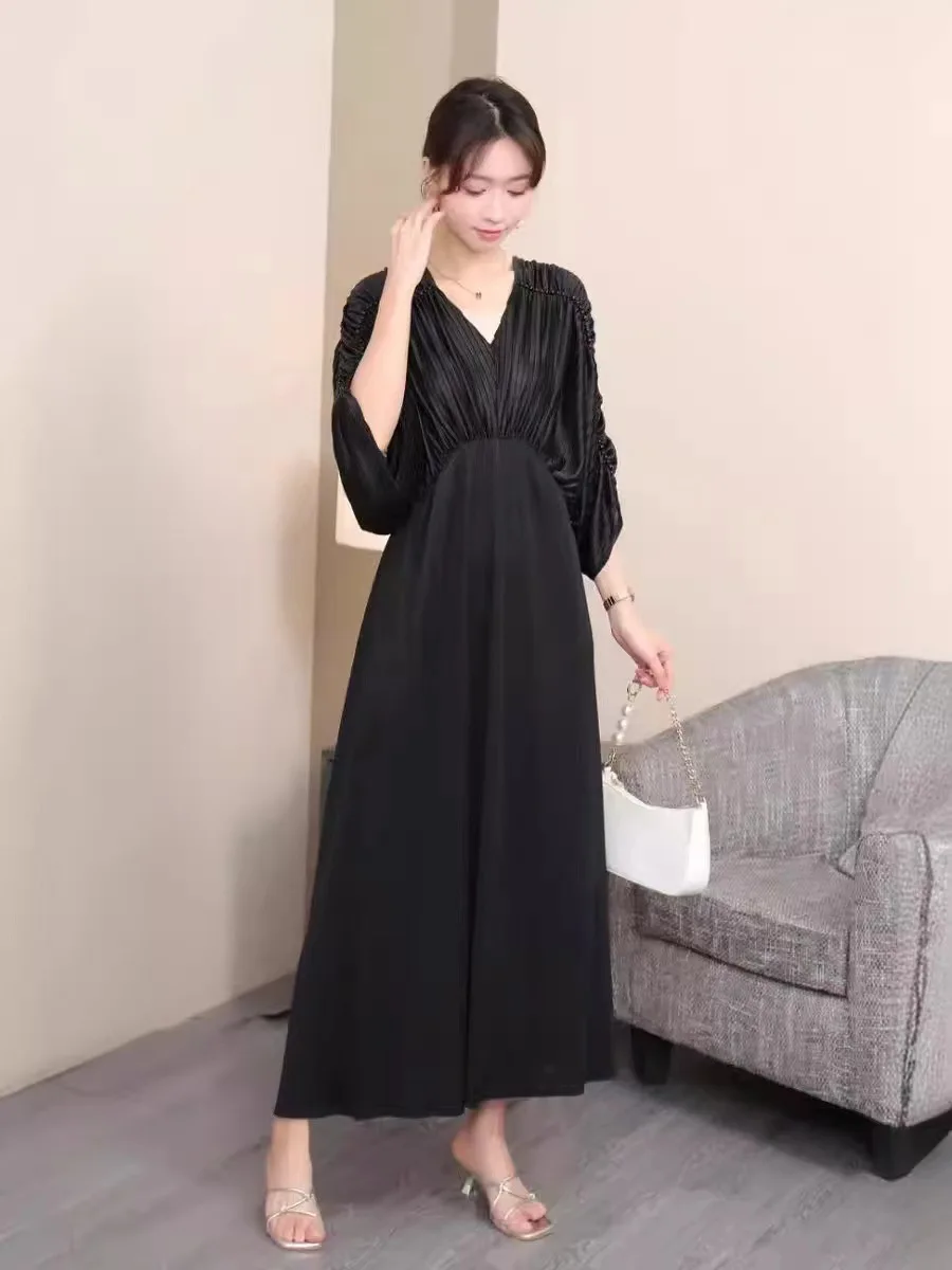 EGRM Pleats Pleated Dresses 2024 French High End Batwing Sleeves Splicing Premium Color Age Reducing Dresses Women 2RM1900