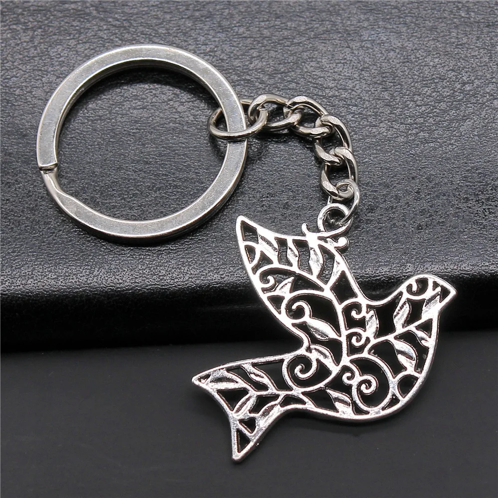 Popular jewelry alloy pendant keychain Bird shaped pendant Fashion Gifts