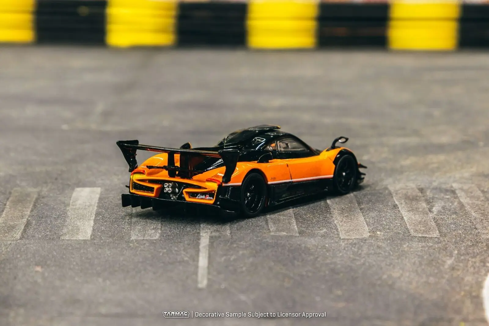 Tarmac 1/64 Zonda Revolucion Arancio Saint Tropez Diecast Model car Collection Limited Edition Hobby Toys