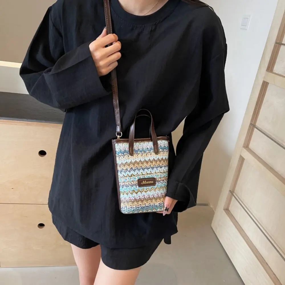 

Leisure Colorful Stripe Straw Shoulder Bag Portable Bohemian Woven Crossbody Bag Casual Ethnic Style Clutch Bag Vacation