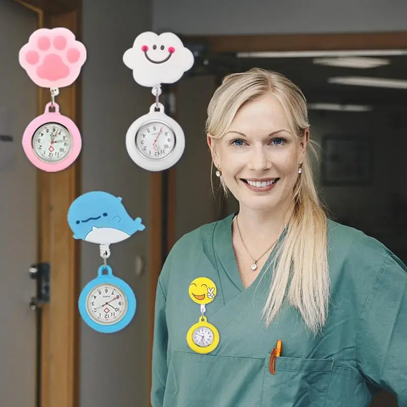 Cute Cat Paw Nurse Watch, Silicone Broche com Clipe, Telescópico Retrátil, Cuidados de Saúde, Médico, Paramédico, Bolso Médico