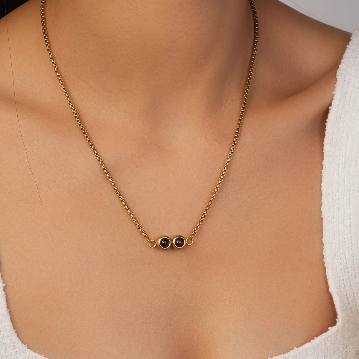 New Stainless Steel Projection Necklace Customized Double Photo Projection Necklace Couple Photo Pendant Necklace