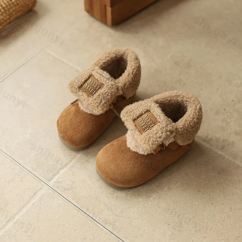 أحذية الأولاد خمر ليوبارد الدافئة شعر عالية الجودة 2025 الشتاء الأطفال موضة تنوعا أفخم مريحة عدم الانزلاق أحذية قطنية