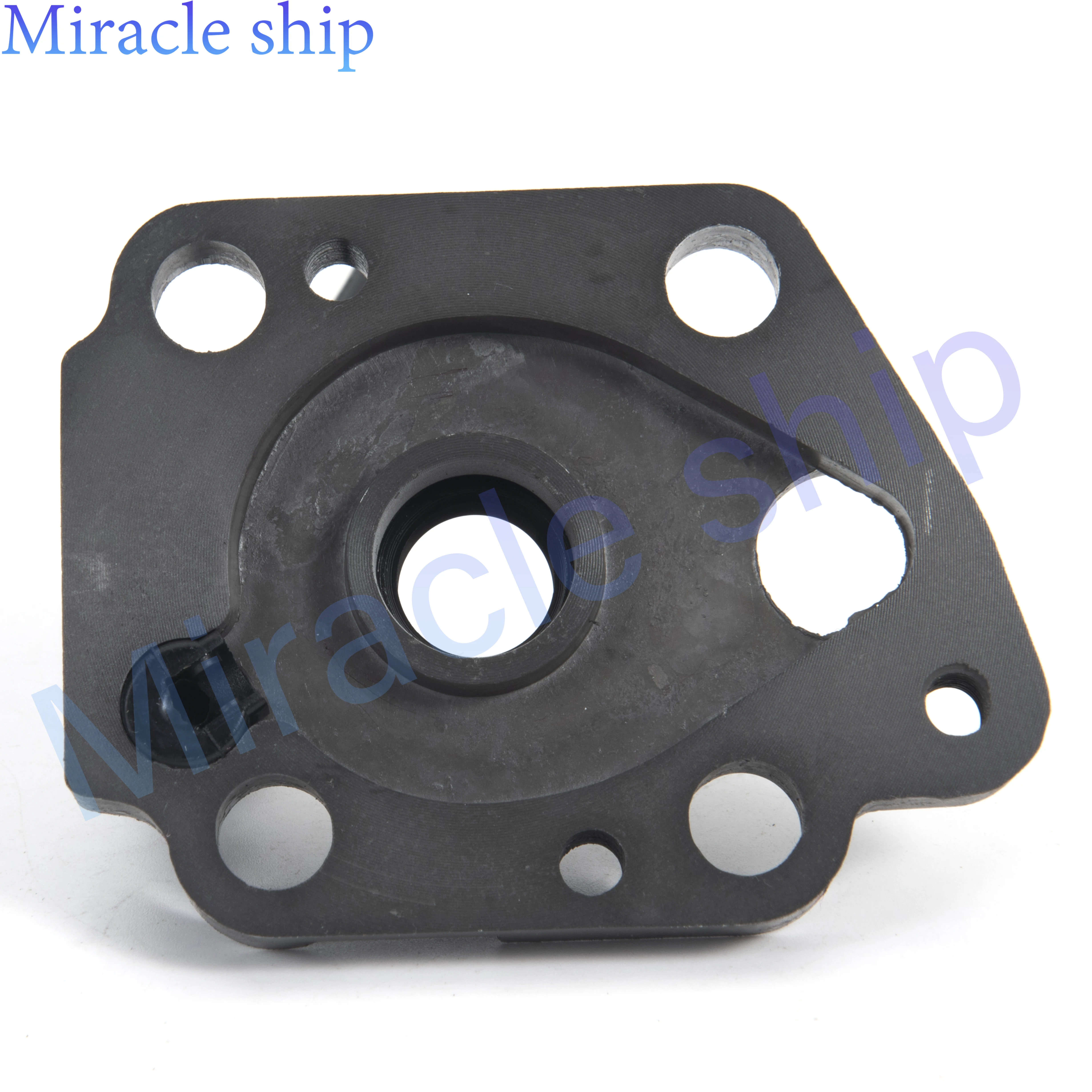 

WATER INLET HOUSING 17450-93960 For Suzuki Outboard Motor DT9.9 DT15 2 Stroke 17450-93960 Boat Engine Parts 17450-93960-000