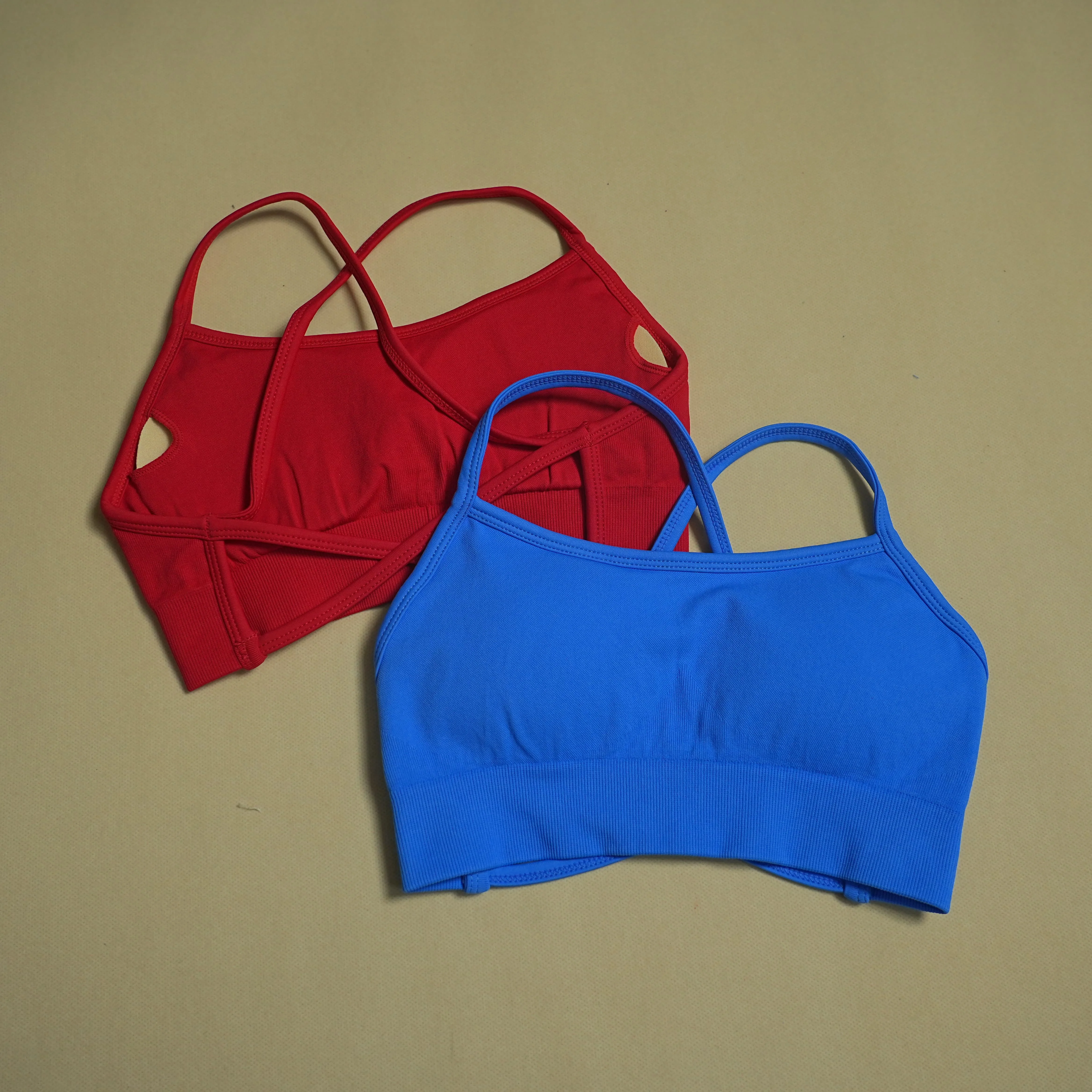 Women Seamless Cross Back Yoga Bra Wirefree Push Up Sports Top Removable Pad Breathable Shockproof Fitness Gym Daily Wear