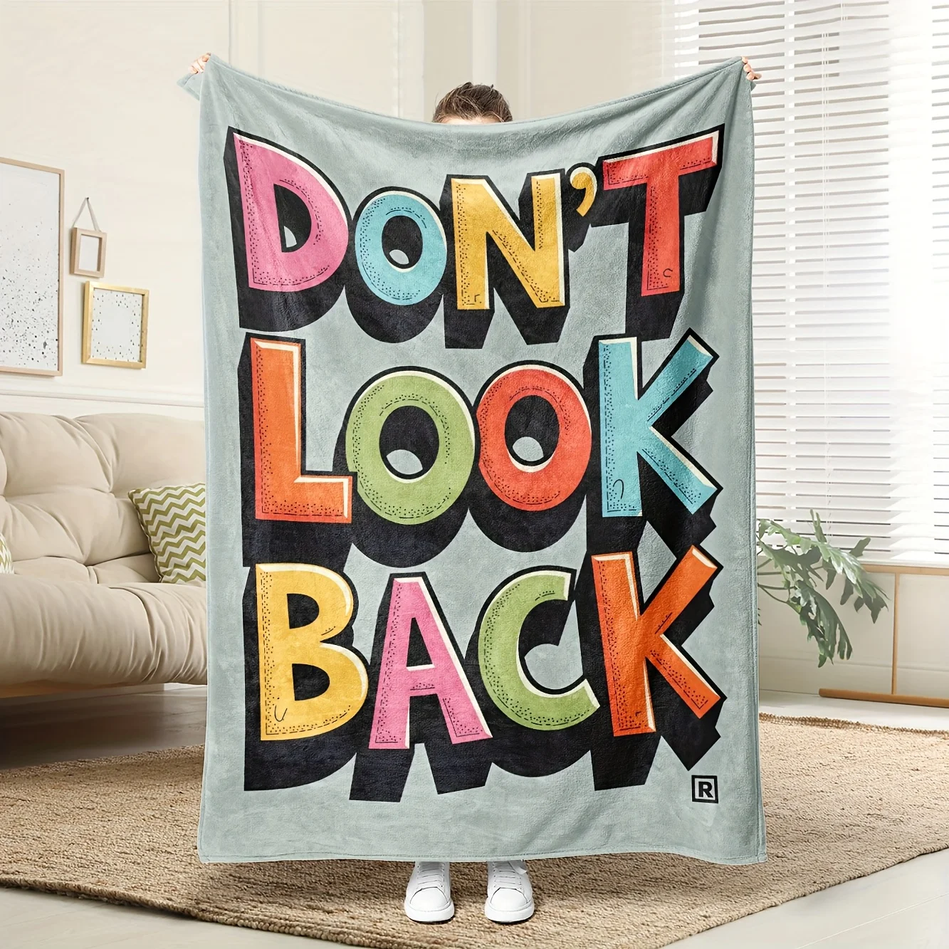 

1pc Colorful Heart Fleece Blanket - HD Digital Print Cooling, All-Season Family/Lovers Gift