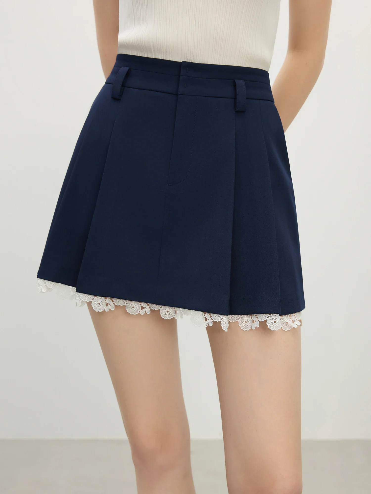 FSLE Women Mini Skirt College Style A-line Pleated High Waist Skirt for Women Spring 2025 New Lace Short Skirt 25FS11203