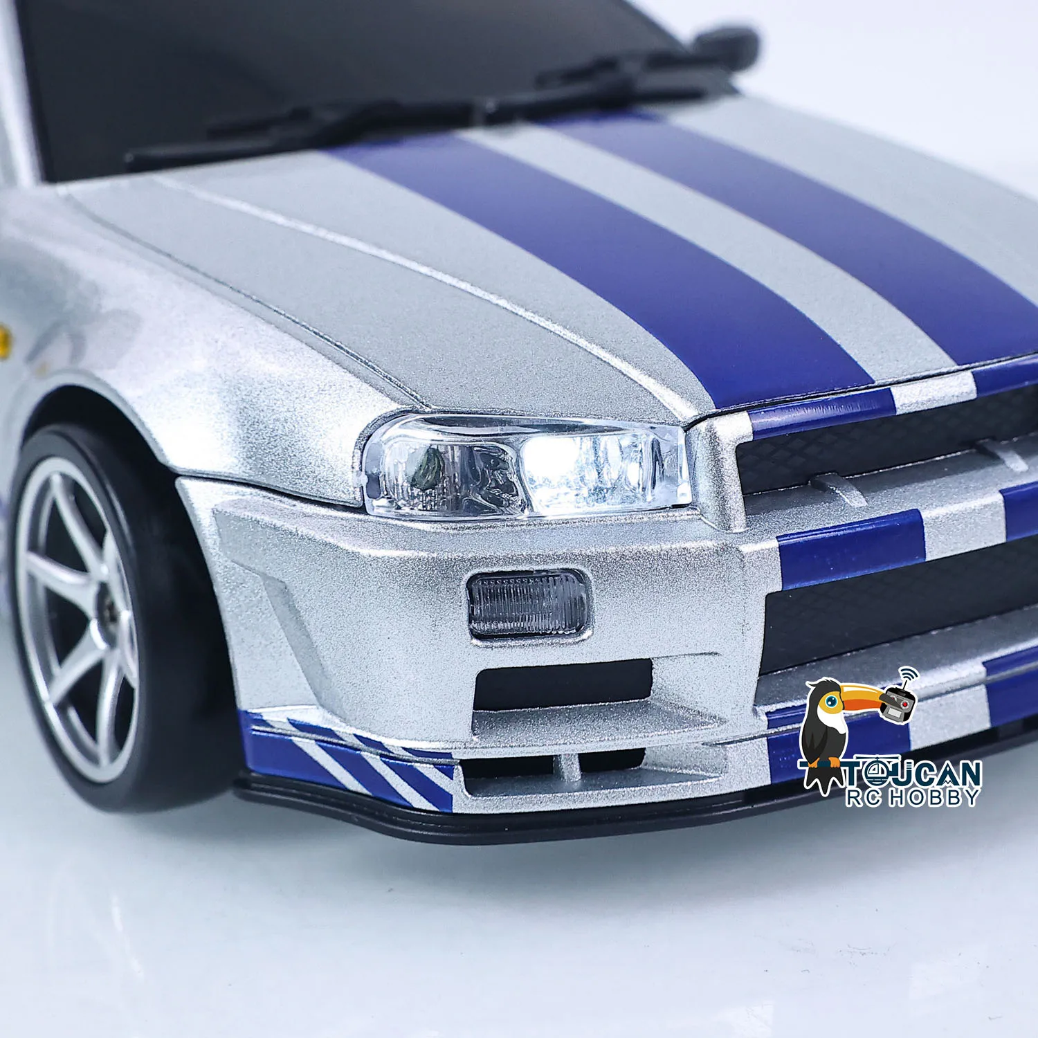 

LDRC 1/18 Drift Car 4x2 RC Racing Car LD1899 RWD Remote Control Drift Vehicles Gyroscope ESC Radio Light System RC Toys for Boys