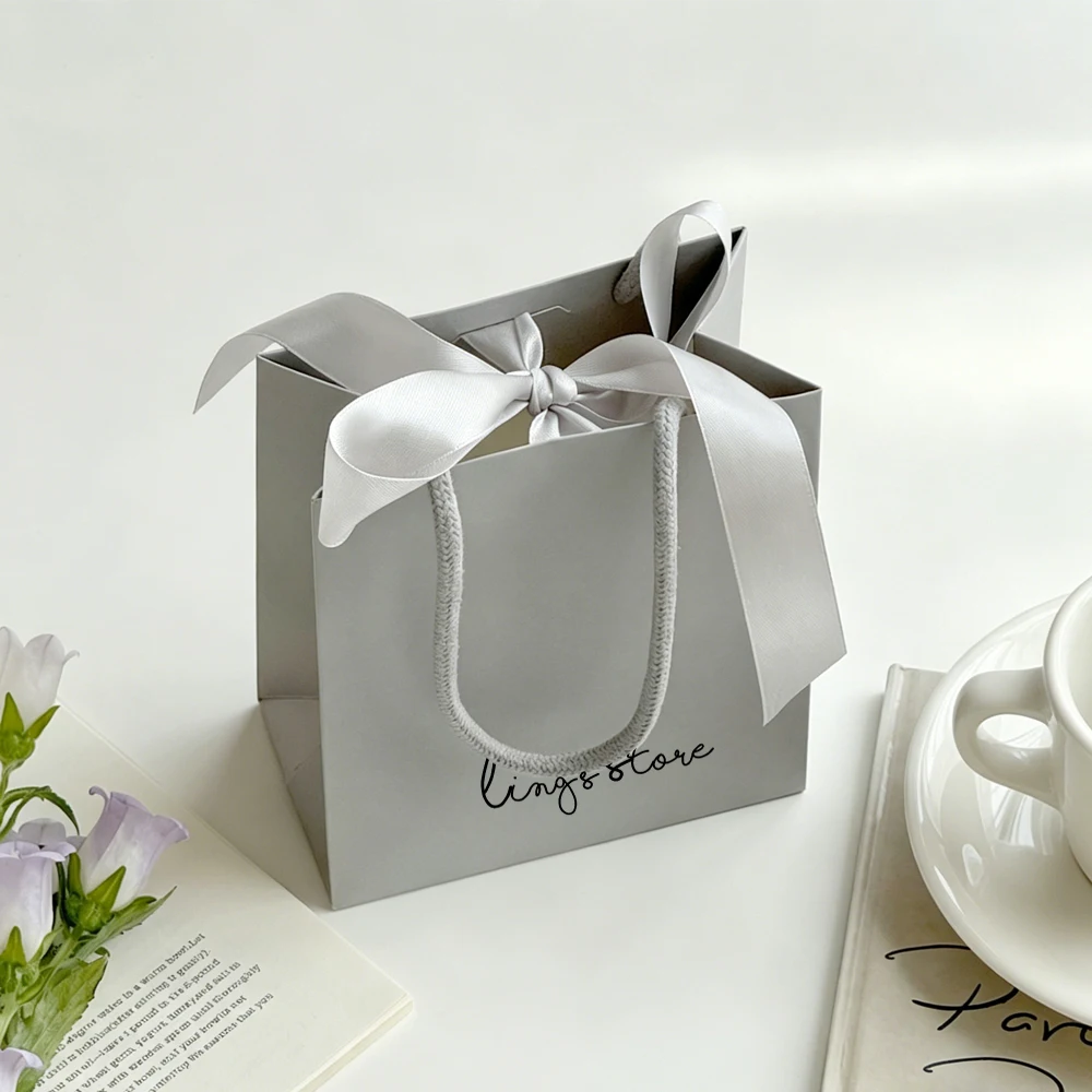 50 Stück Individualisierte Logo-Schmuck-Papiertüten 13,5x15,5x7,5cm Einkaufstaschen für Parfüm, Kosmetik, Duschgel, Seife, Verpackungsbeutel, Schalbeutel – Detail 13