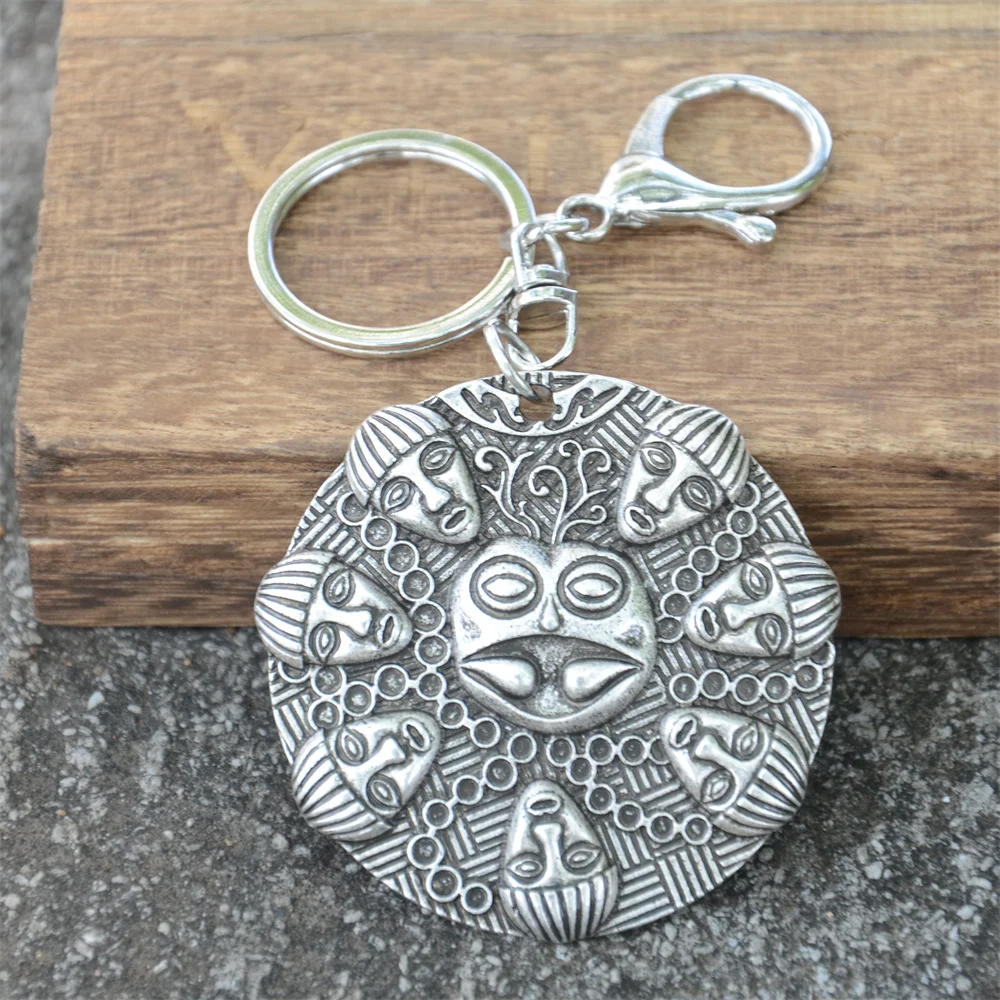 

Retro Goth Ogma Medallion Om Yoga Buddhism Buddha Large Heavy Metal Keychain Religious Amulet Key Holder Accessories