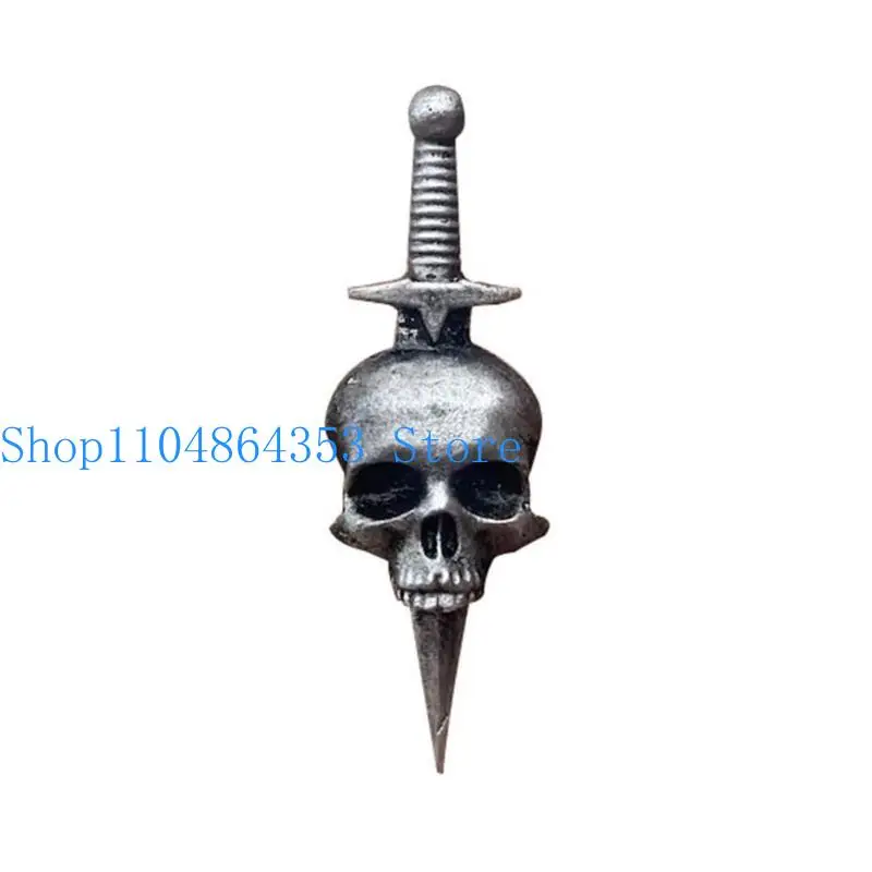 652F Gothic Skull Daggers Badge Lapel Pins Skeleton Head Medals Brooch Punk Clothing Pin Clothes Jewelry Halloween Gift