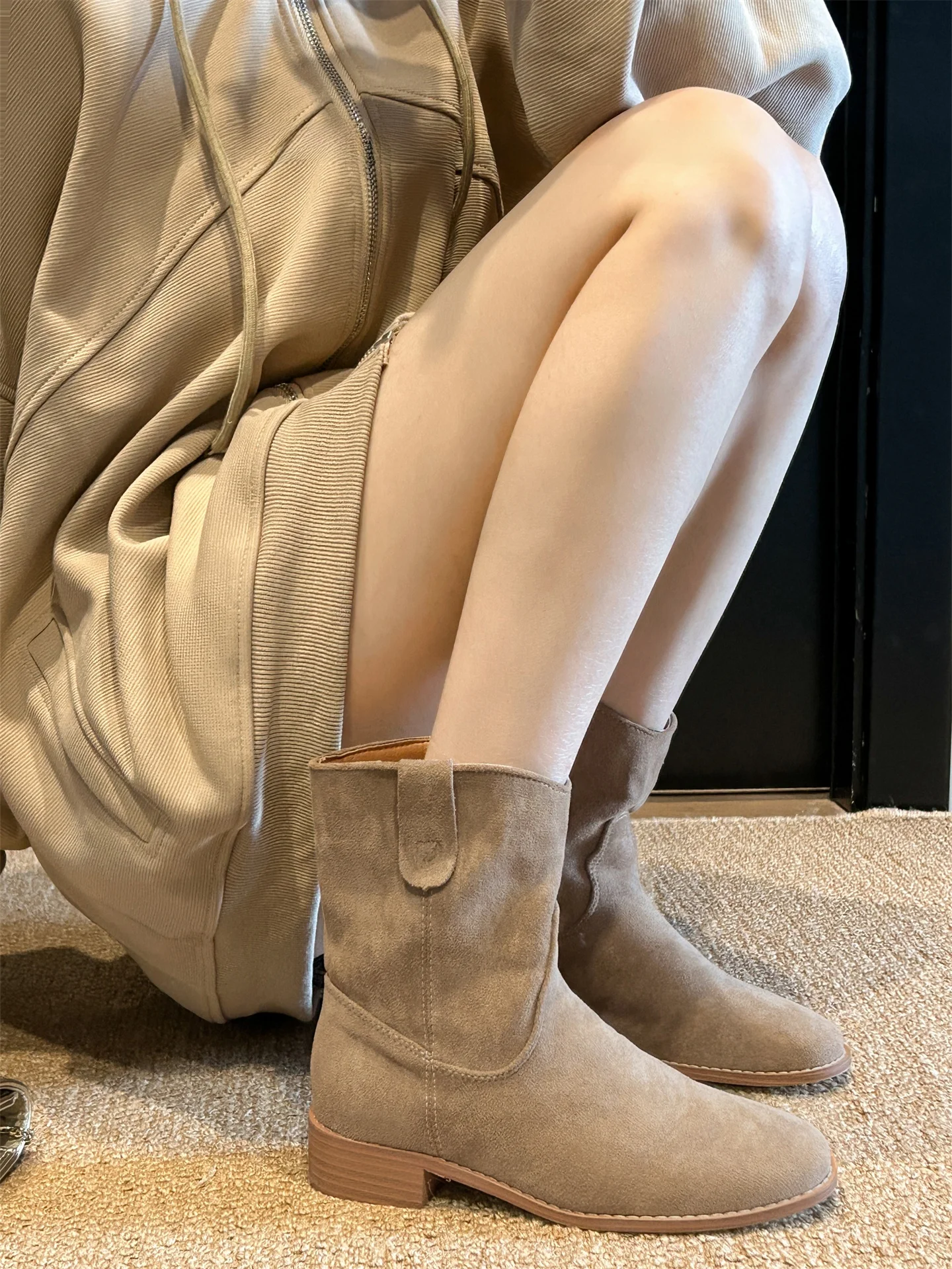 

Leather Version 2025 New Retro Matte round Head Boot Women Thi Heel Velvet ort Boot Versatile Boot Faionable Win...