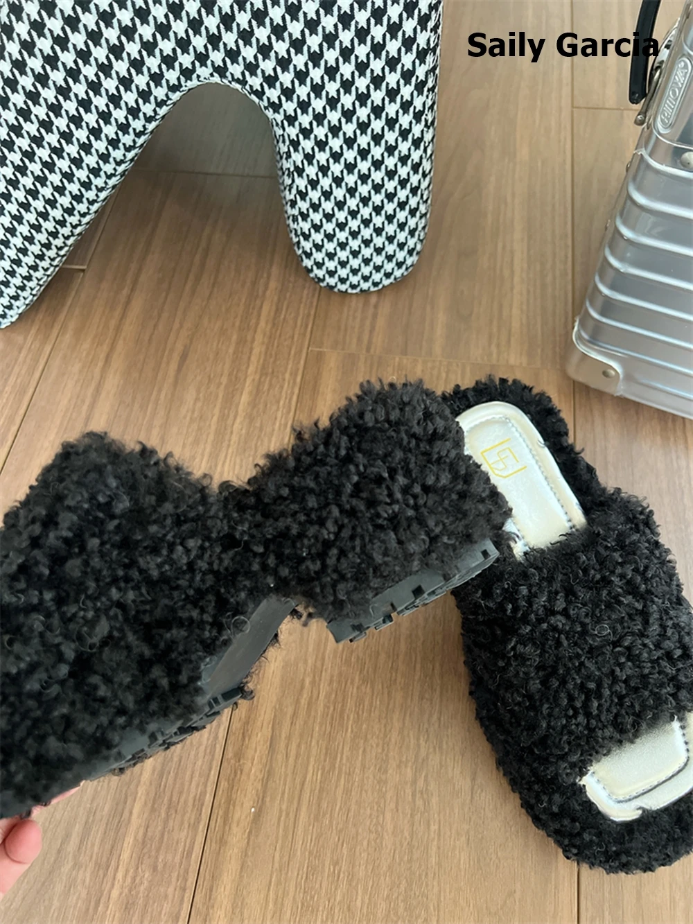 Solid Christmas Wild Short Plush Women Winter Slides Square Toe Paltform Sexy Slippers 2023 New Style Outdoor Casual Shoes