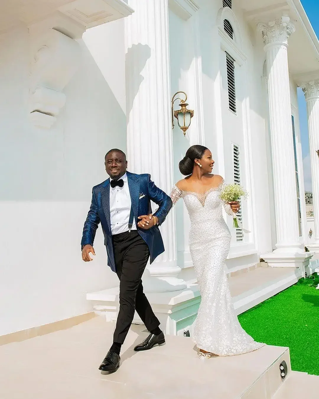 تخصيص سباركلي مغرفة اللؤلؤ الثقيل فستان الزفاف انفصال تنورة رداء دي ماري حديقة الوهم طويلة الأكمام فستان زفاف