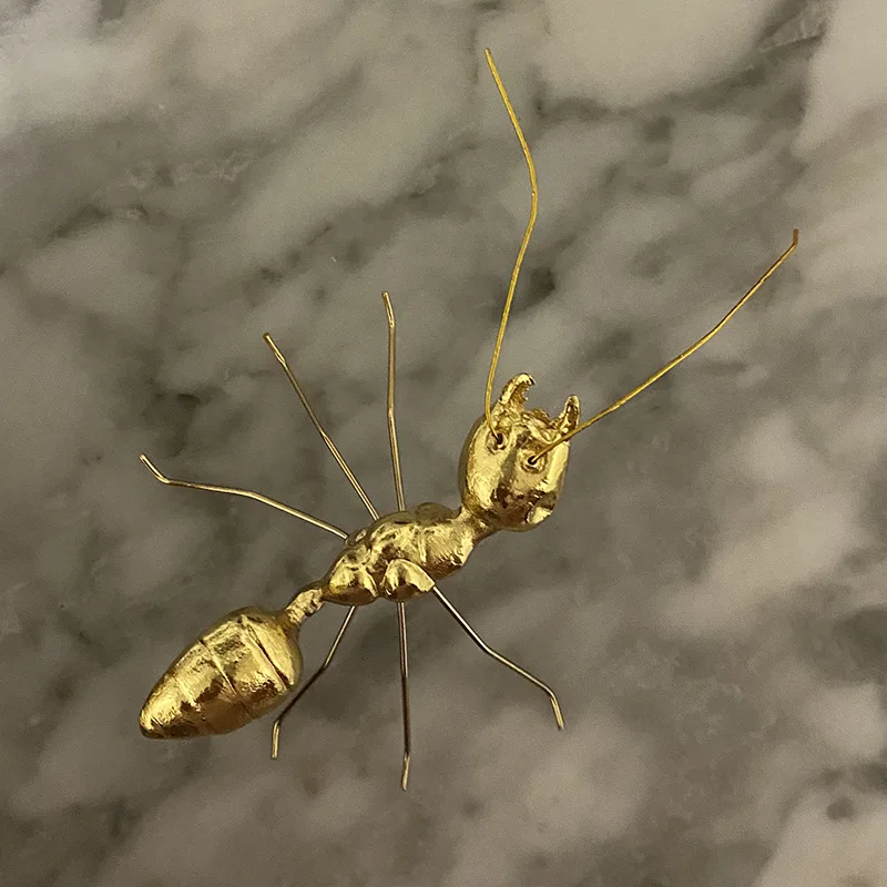 

utihome Room Decoration European Nordic Metal Animal Ornament Creative Modern Ant Butterfly Ornament Home Decor Small Ornament