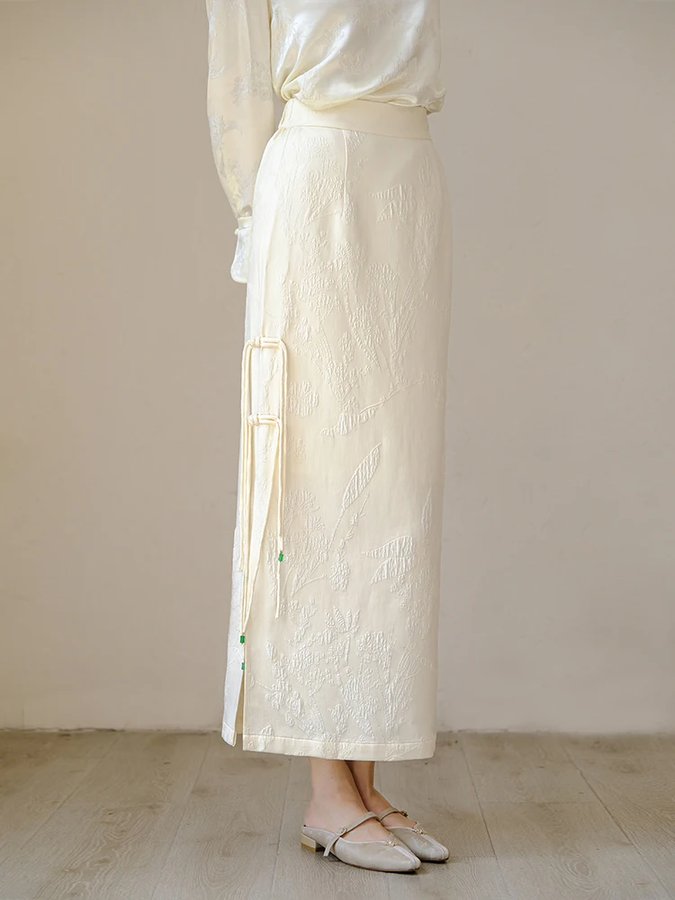 

New Chinese Sle White Silk Embroidered H-Line Midi Skirt Straight Cut f Body Skirt with Button Detail for Women