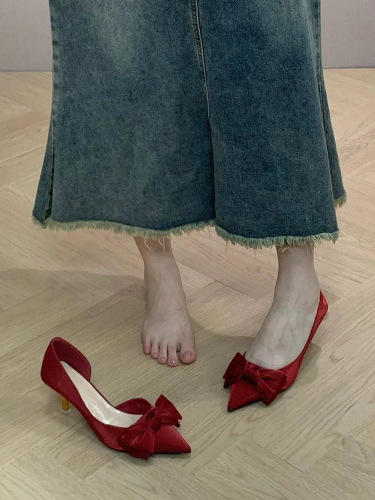 Retro Red High Heel Wedding Shoes Side Empty 2026 New Model Elegantly Pointed Toe Thin Heel  Knot Engagement Shoes