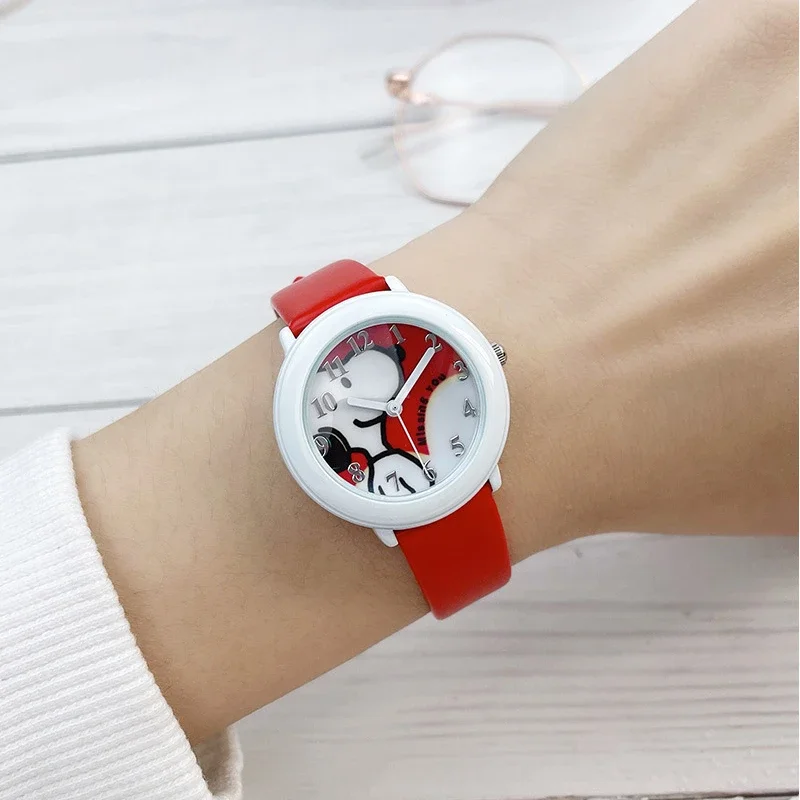 Snoopy Children\'s Watches Gift Watches for Children Students\' Quartz Watches Cartoon Cute Light Wrist Watch for Boys and Girls