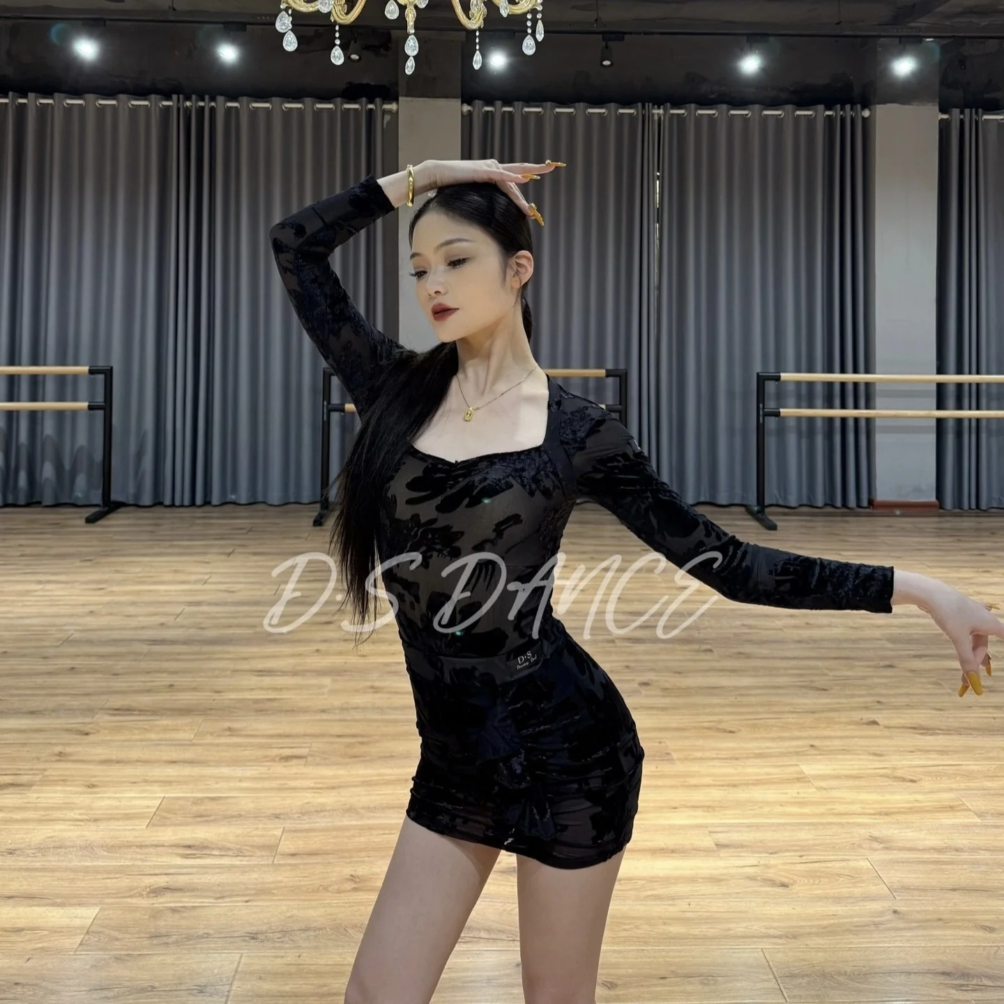 3 ألوان المخملية الشتاء اللاتينية ملابس الرقص فستان طويل الأكمام النساء رومبا تشا تشا الرقص ممارسة الملابس فستان التانغو DNV26022