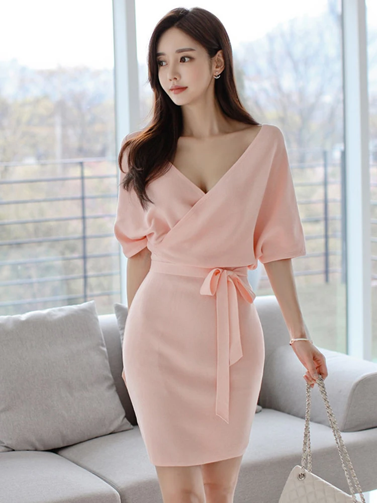 

Korean Fashion Knitted Bouncy Short Dress For Women Elegant Pink Autumn Winter Batwing Sleeve Skinny Mini Mujer Stretchy Clothes