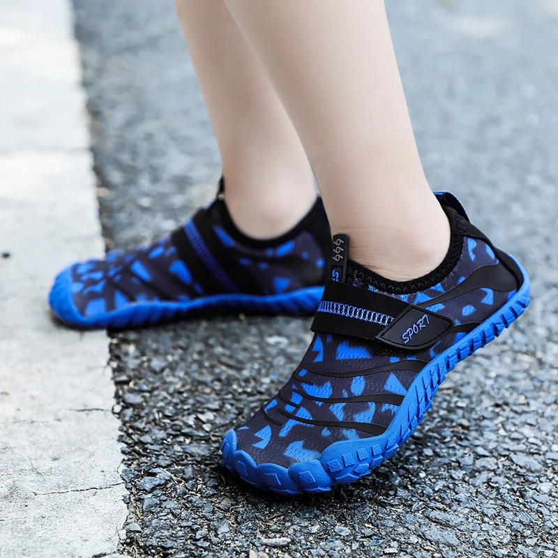 Children Aqua Shoes Non Skid Soft Bottom Quick Dry Beach Sandals for Toddler Baby Kids Swimming Diving Water Play Beach Holiday